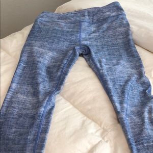 Under Armour compression Capri pant